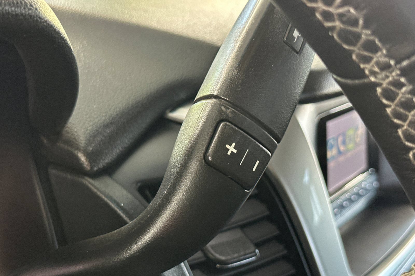 Used 2015 Chevrolet Tahoe LS RWD image 23