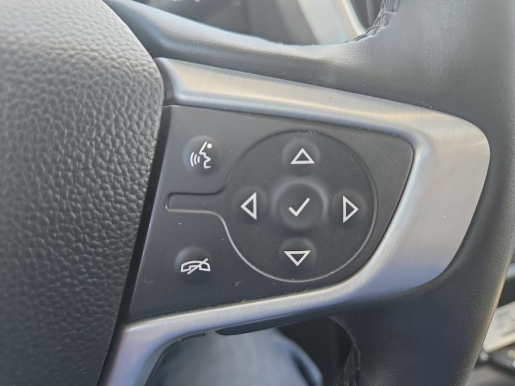 Used 2024 GMC Terrain SLT AWD/4WD image 18
