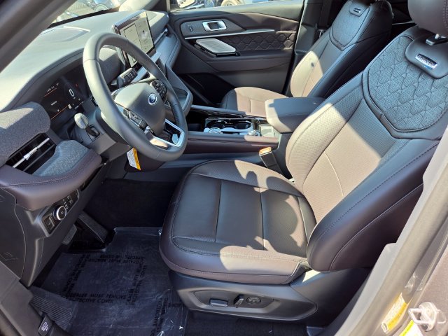 New 2026 Ford Explorer Platinum w/ LUX Leather Package AWD/4WD image 6