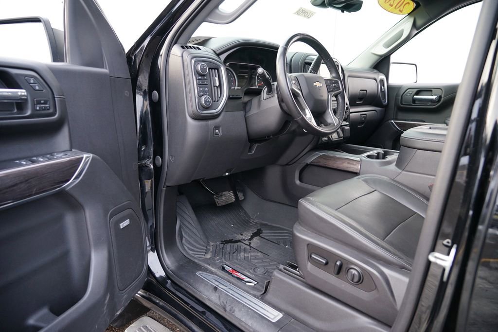 Used 2020 Chevrolet Silverado 1500 LTZ w/ LTZ Premium Package image 14