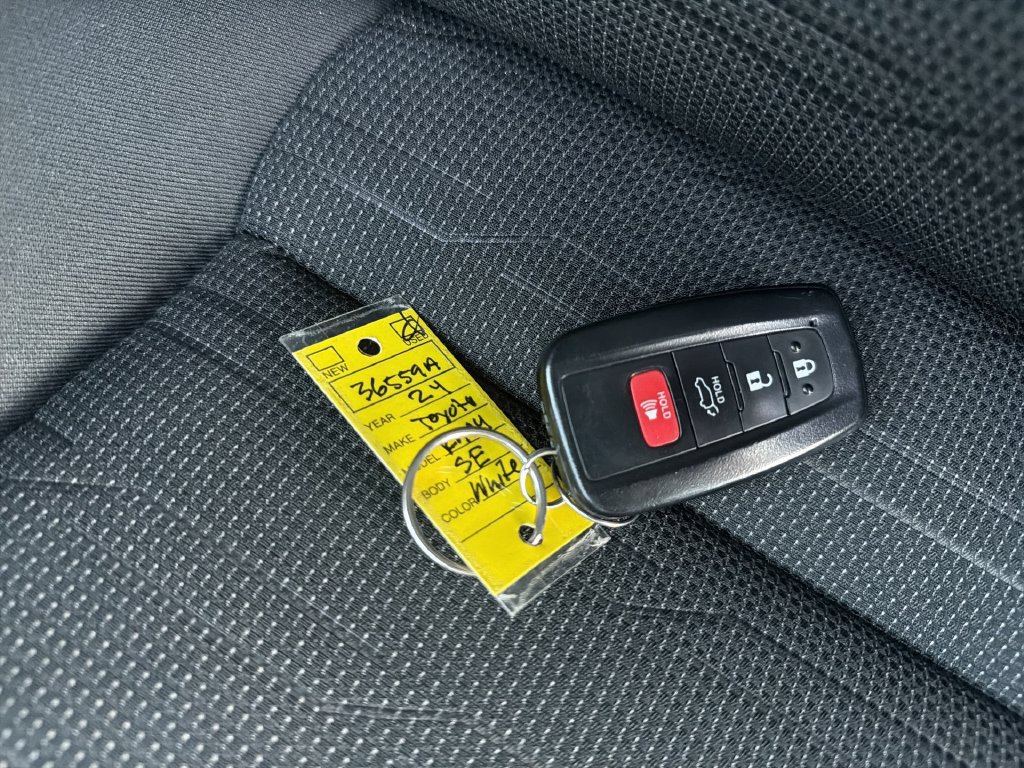 Certified 2024 Toyota RAV4 SE w/ Convenience Package AWD/4WD image 35