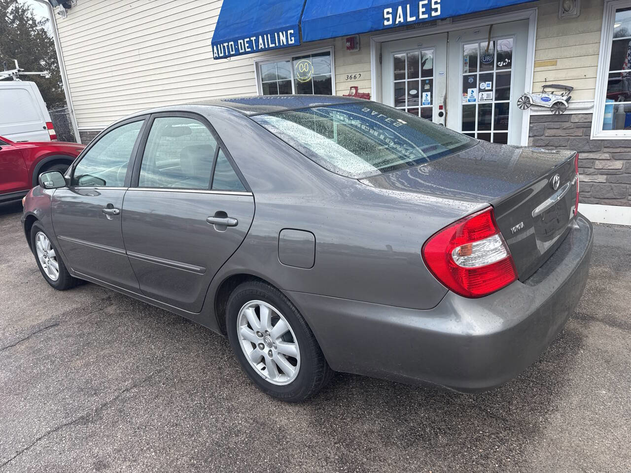Used 2003 Toyota Camry XLE image 9