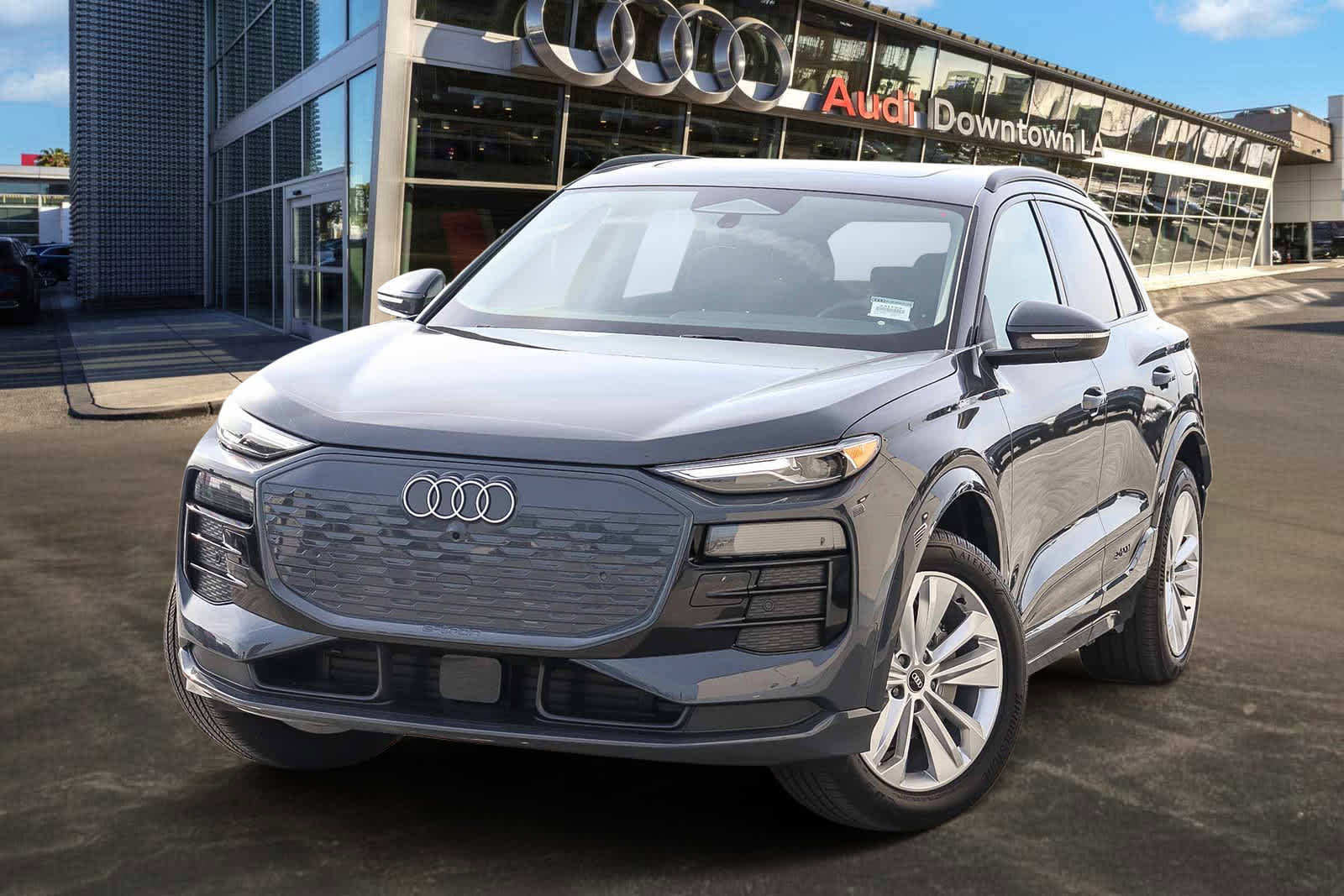 Used 2025 Audi Q6 e-tron Premium w/ Convenience Package