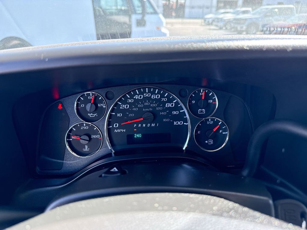 Used 2025 GMC Savana 2500 RWD image 14