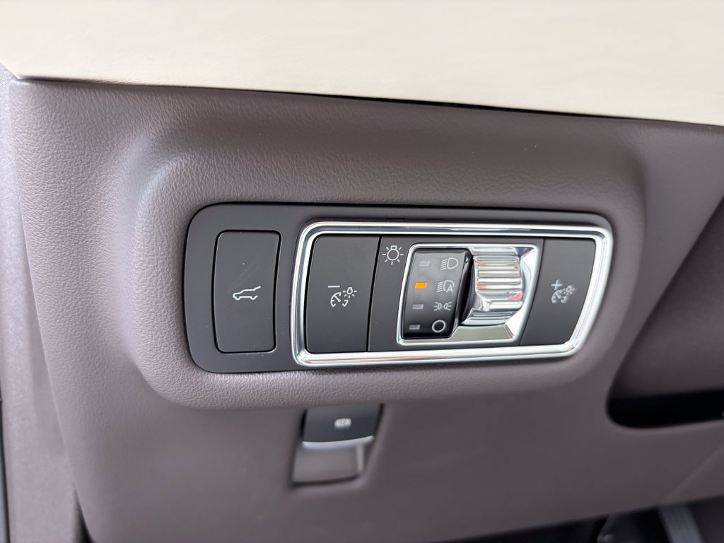 New 2026 Lincoln Nautilus Black Label AWD/4WD image 15