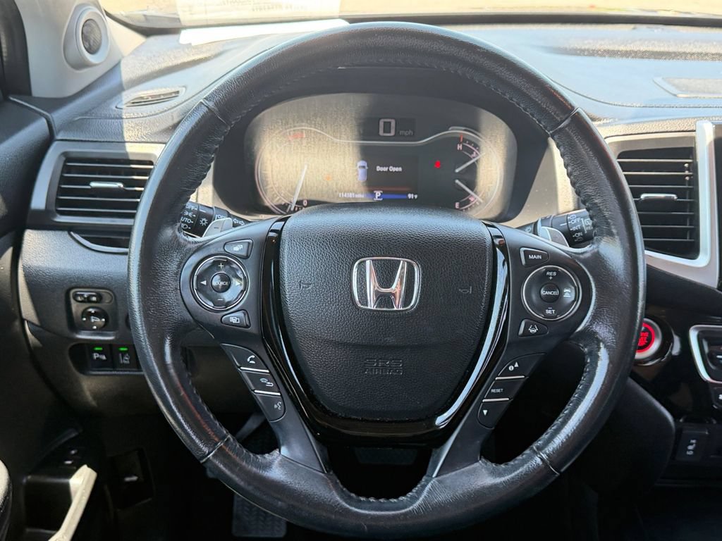 Used 2016 Honda Pilot Touring image 21