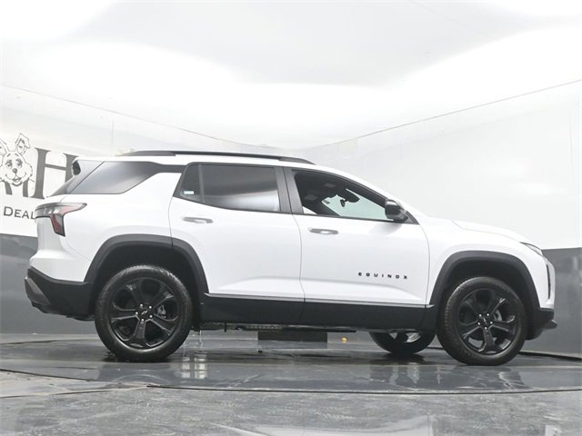 New 2026 Chevrolet Equinox LT w/ Convenience Package II image 31