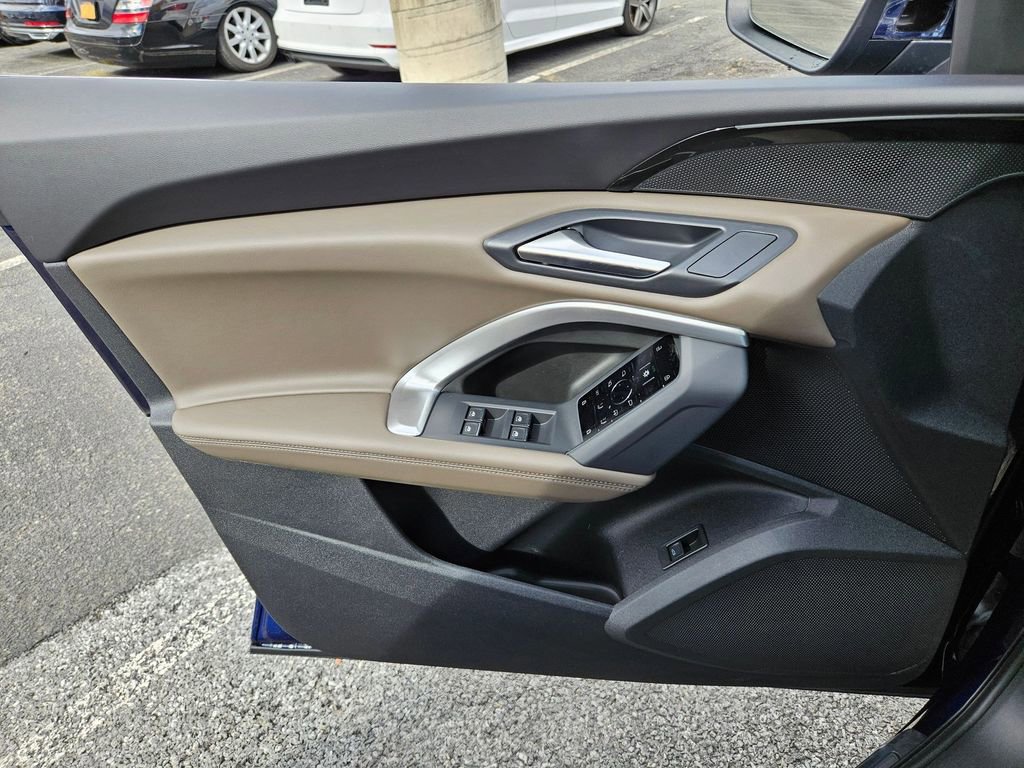 New 2025 Audi Q5 Premium AWD/4WD image 7