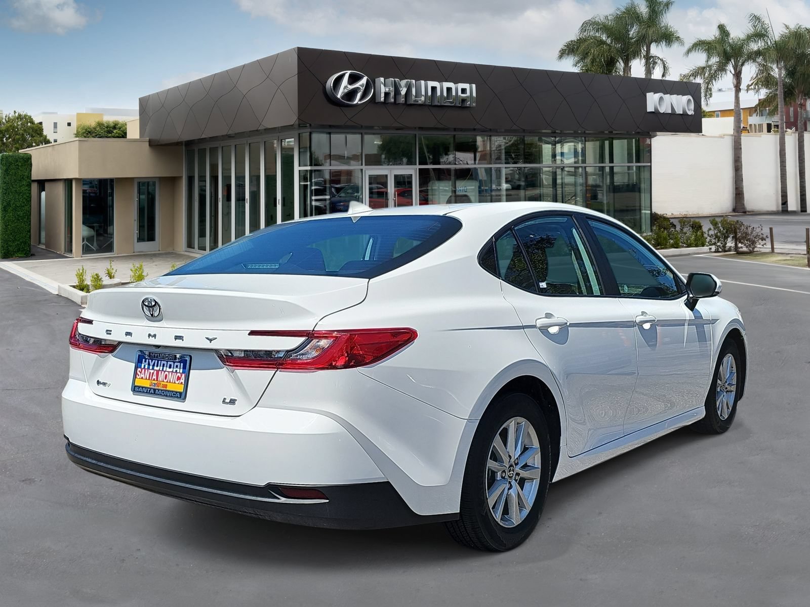 Used 2025 Toyota Camry LE FWD image 3