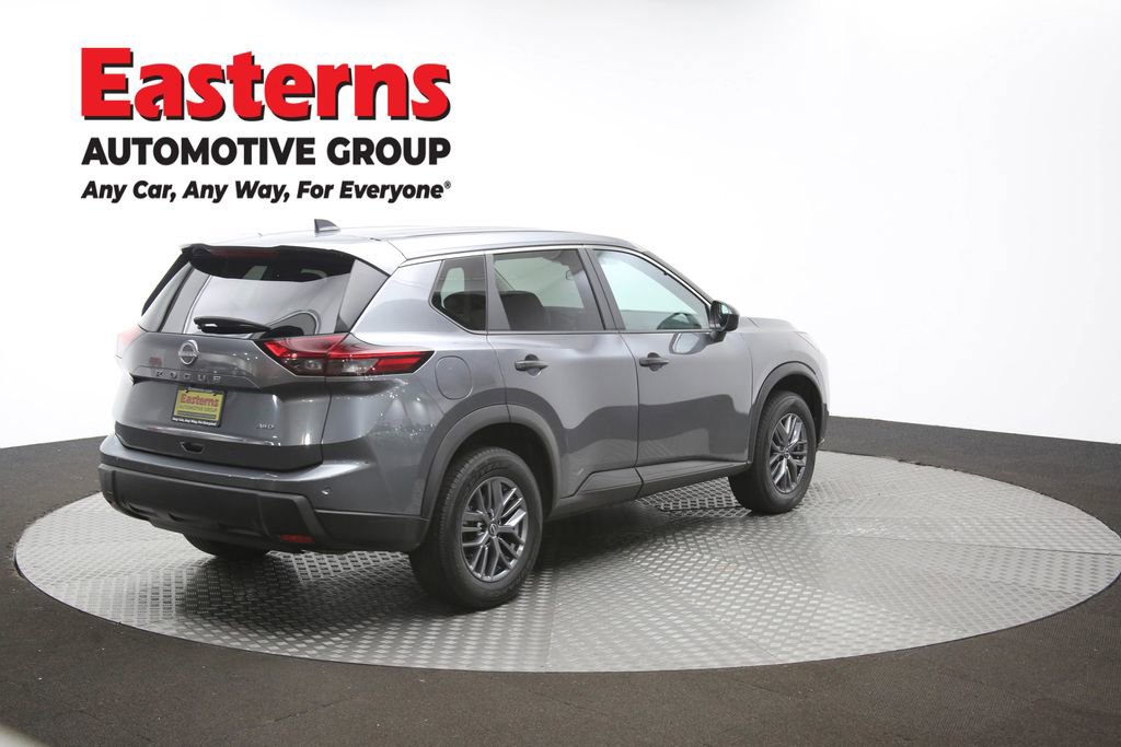 Used 2024 Nissan Rogue S image 42