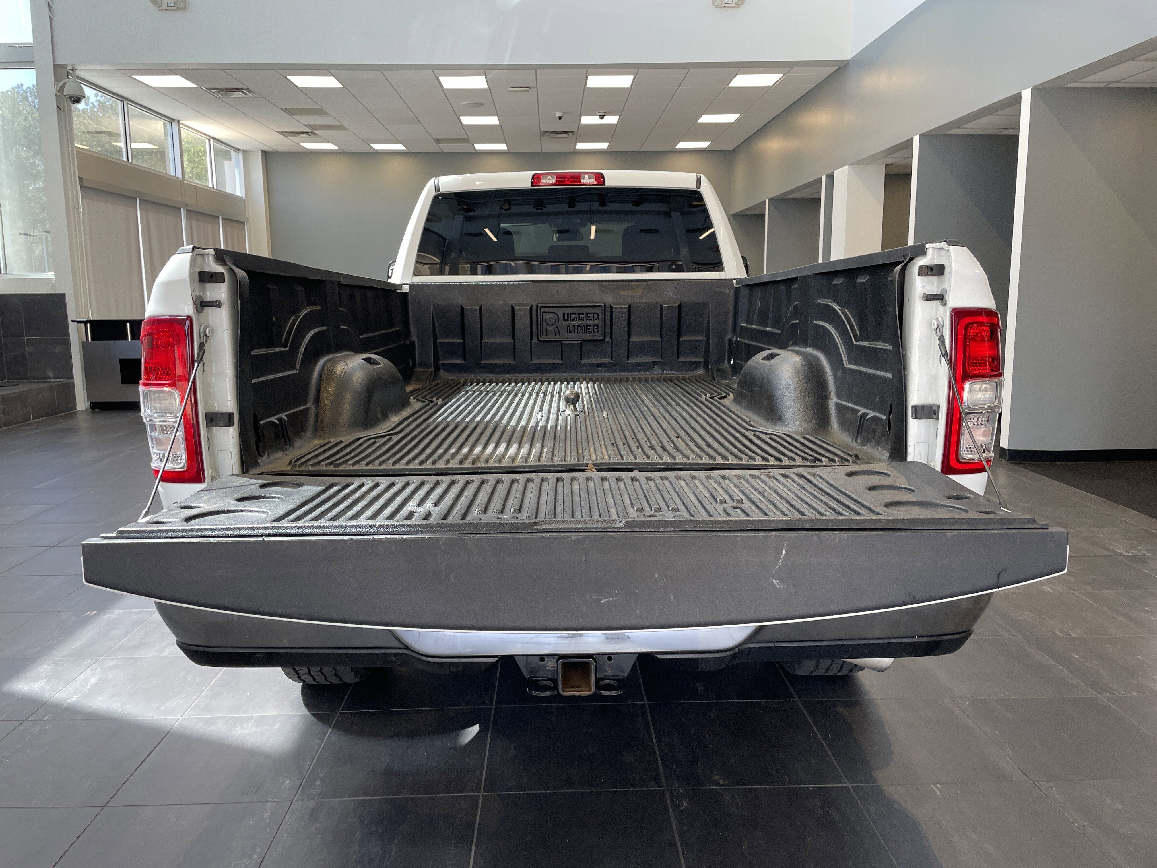 Used 2022 RAM 3500 Big Horn AWD/4WD image 34