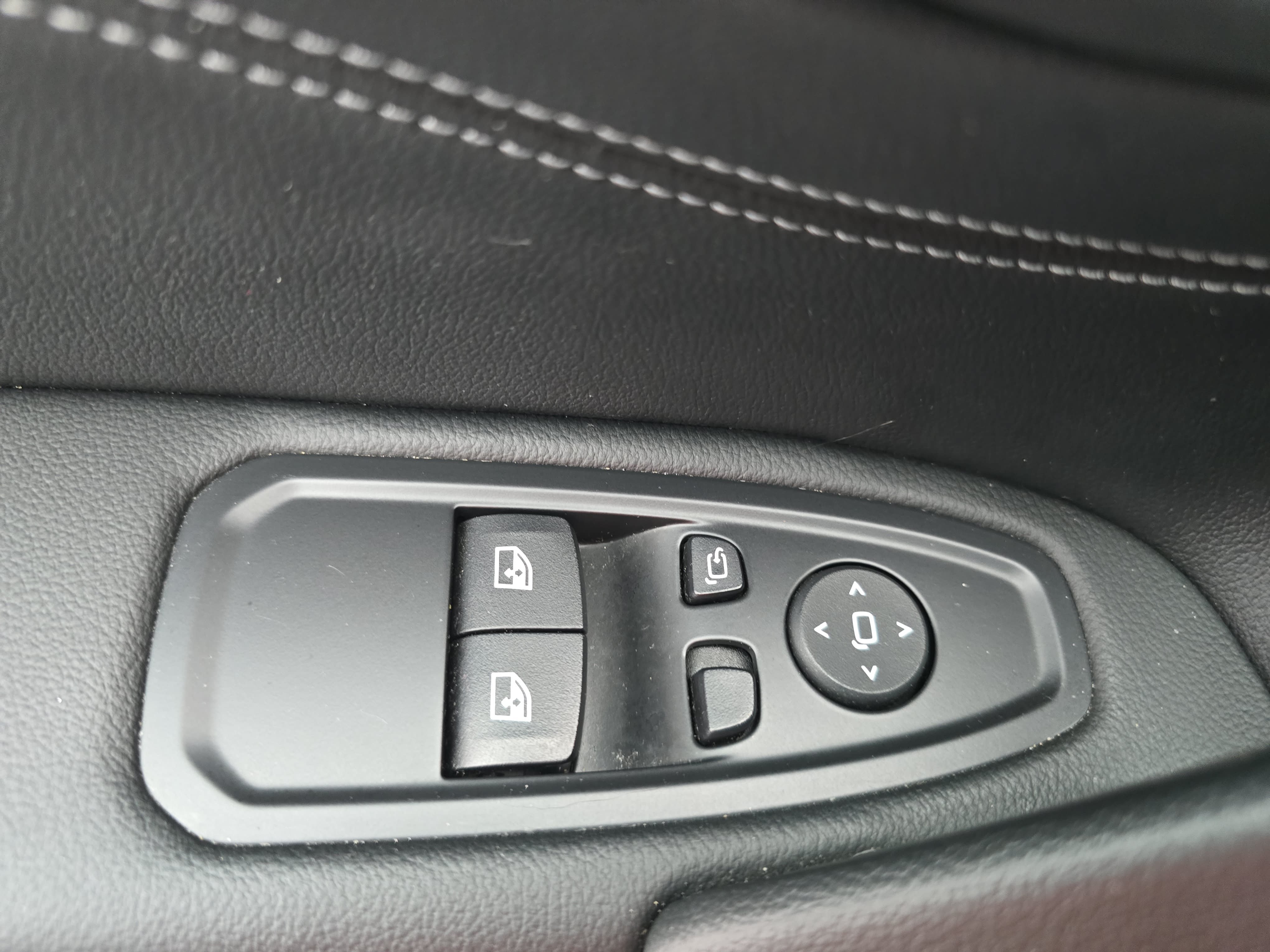 Used 2025 BMW Z4 M40i w/ Edition RWD image 24