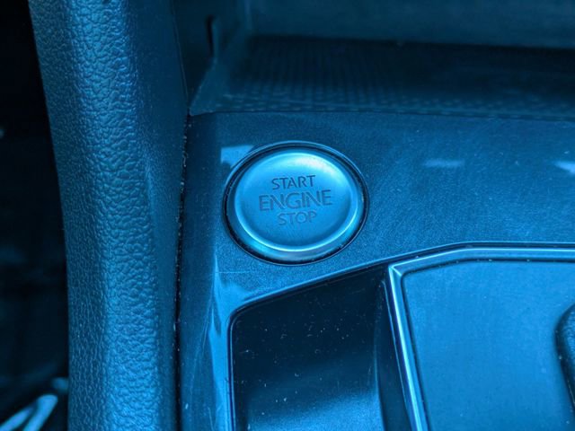 Used 2021 Volkswagen Tiguan SEL Premium R-Line AWD/4WD image 36