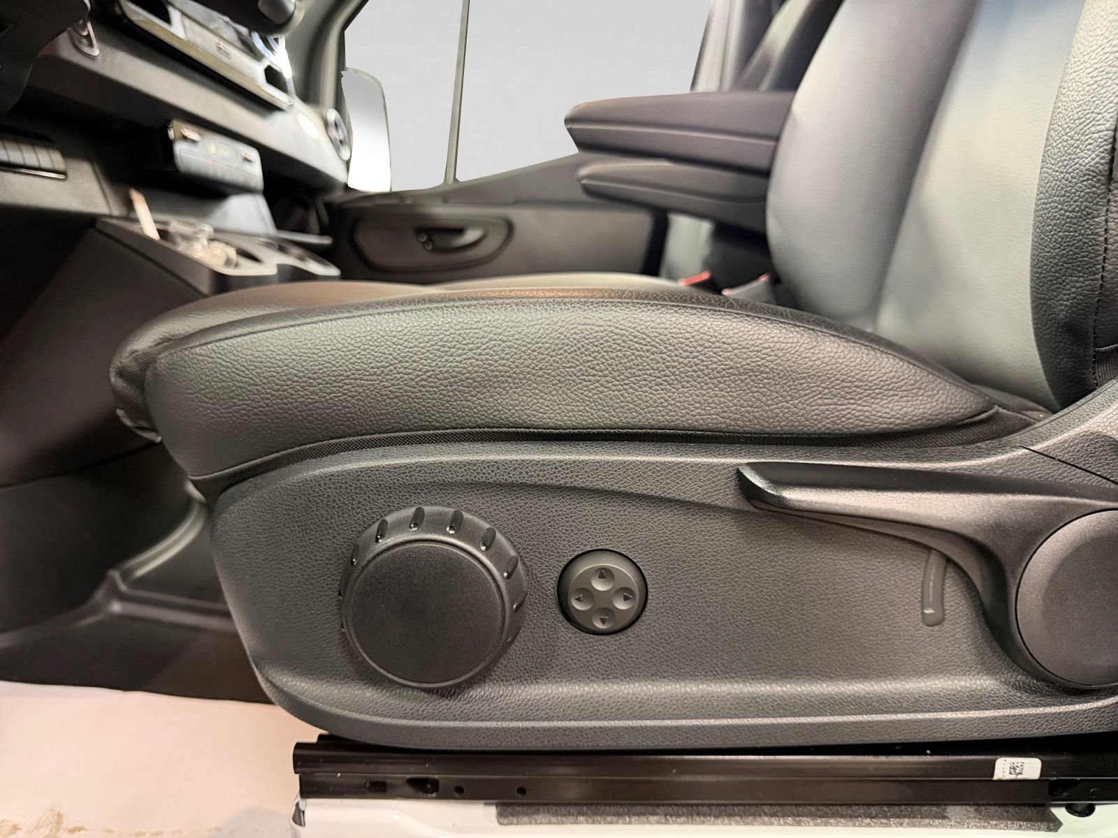 Used 2024 Mercedes-Benz eSprinter 170 Cargo w/ Dashboard Charging Package image 38