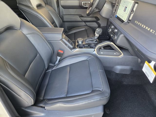 New 2025 Ford Bronco Badlands image 11