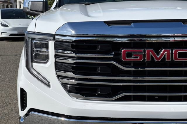Used 2024 GMC Sierra 1500 SLT AWD/4WD image 46