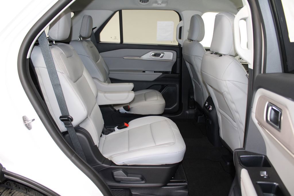 New 2025 Ford Explorer Active w/ Active Comfort Package image 34