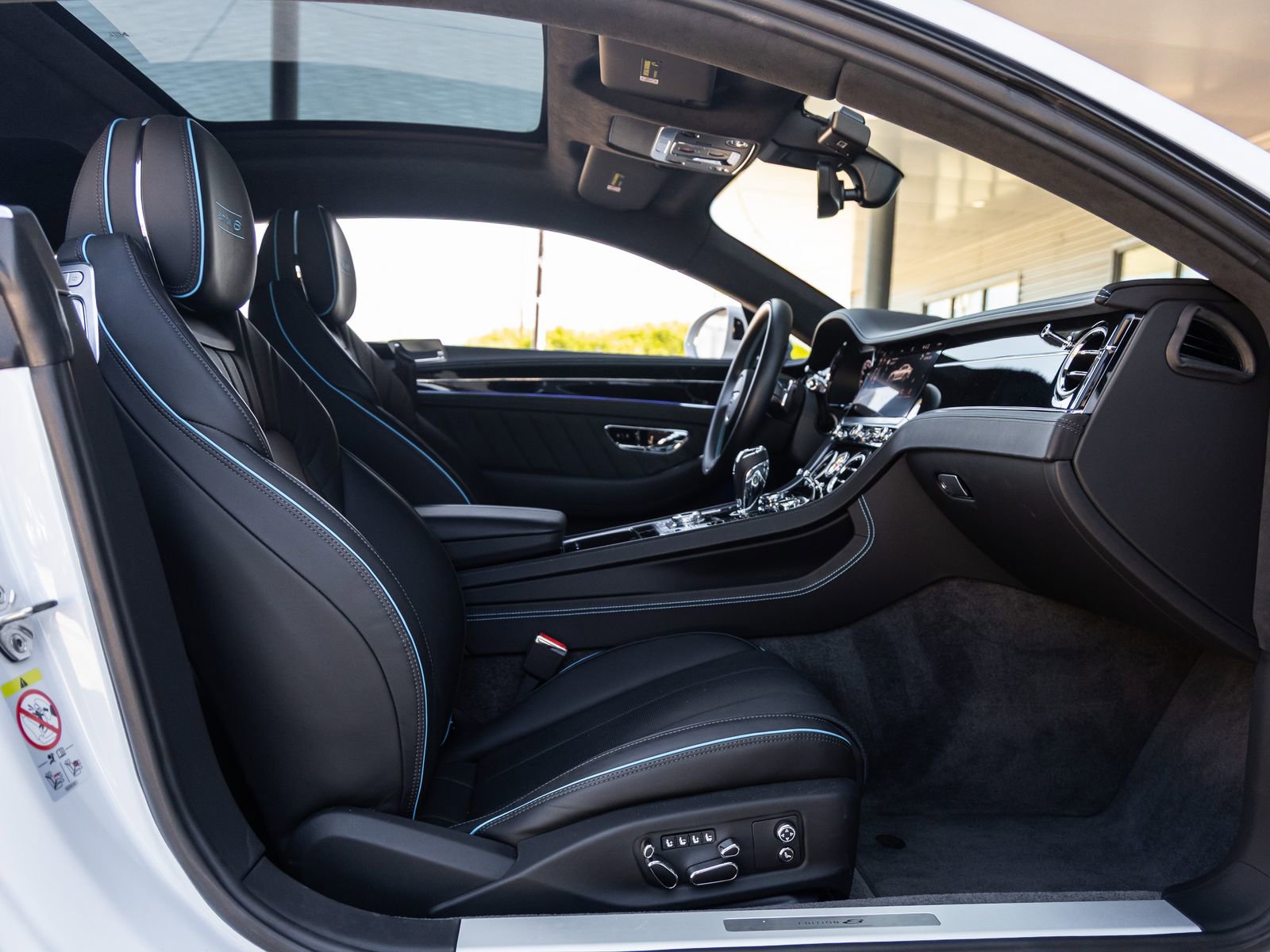 Used 2024 Bentley Continental GT image 43