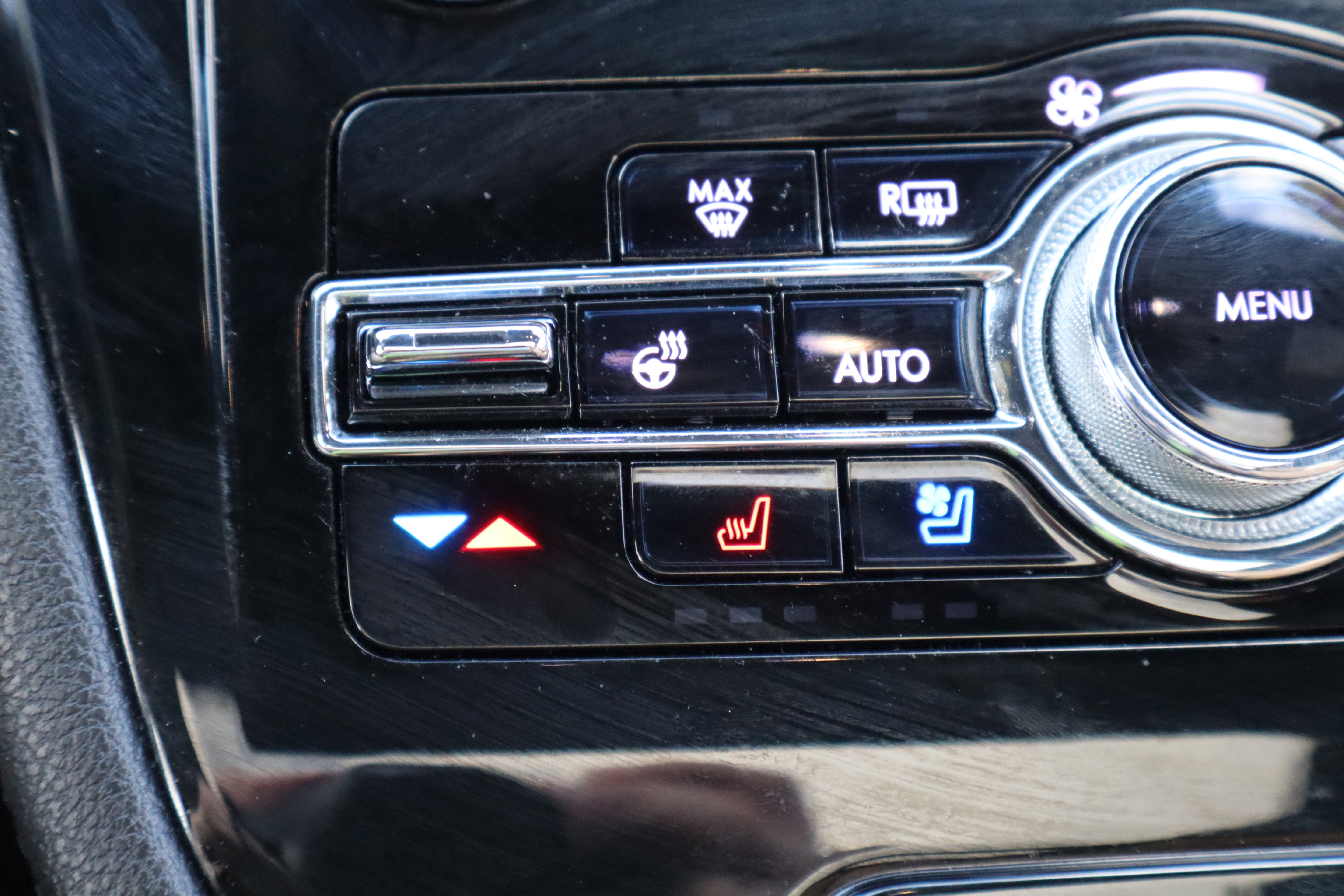 Used 2021 Lincoln Corsair Reserve w/ Equipment Group 201A image 27