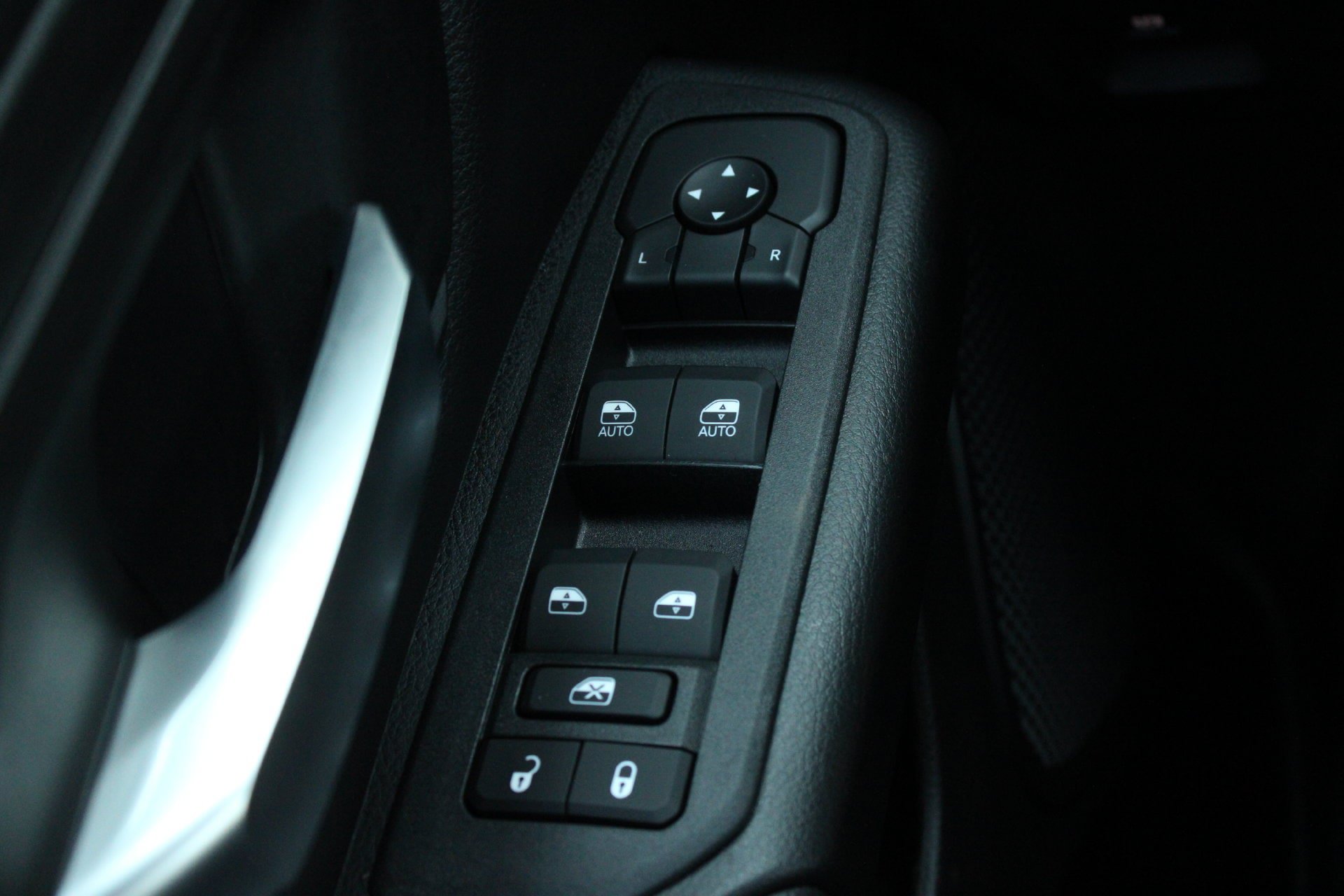 New 2026 RAM 1500 Warlock AWD/4WD image 27