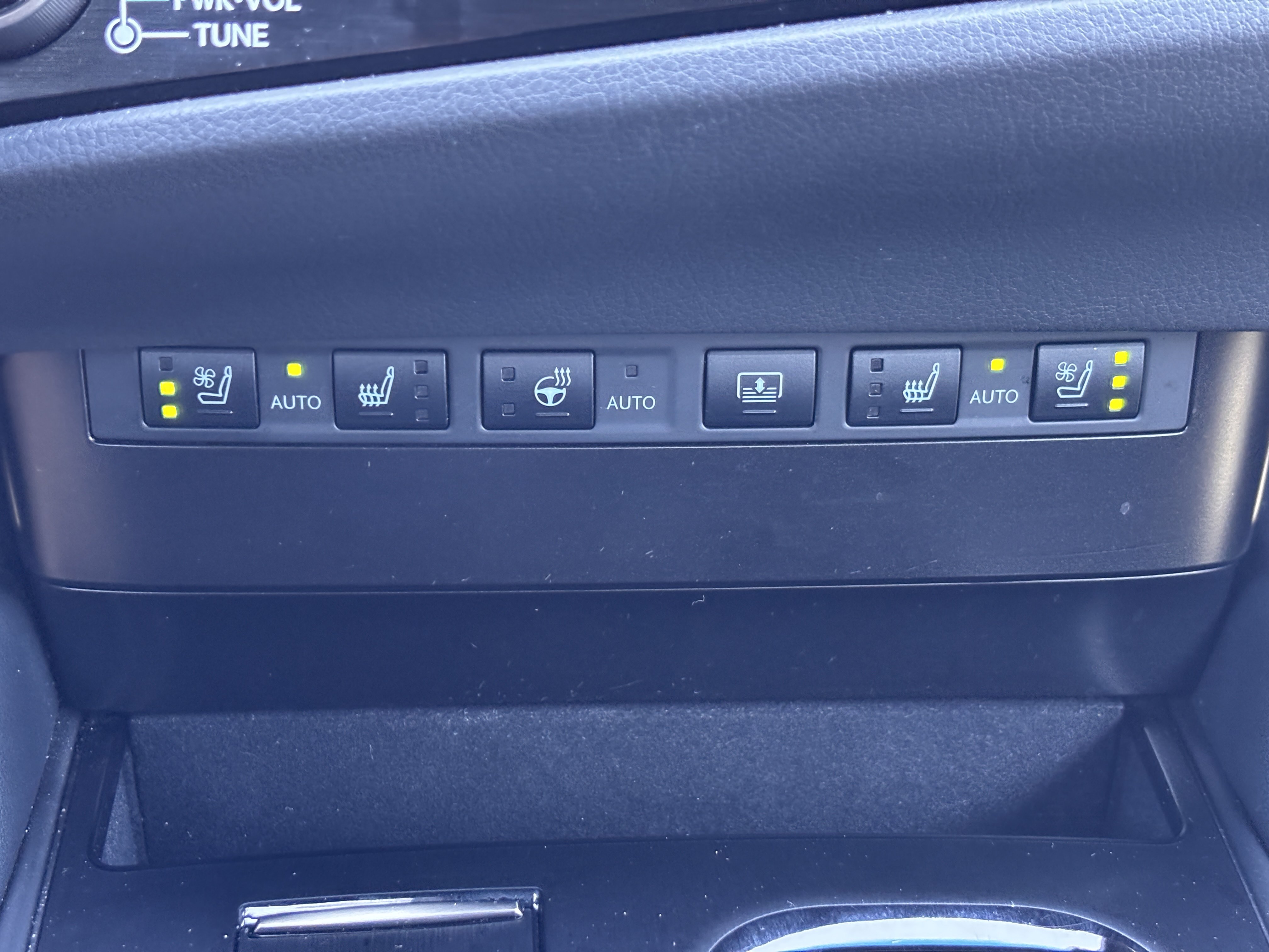 Certified 2024 Lexus ES 350 F Sport w/ Accessory Package (Z2) FWD image 24