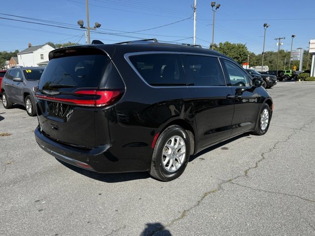 Certified 2021 Chrysler Pacifica Touring-L image 5