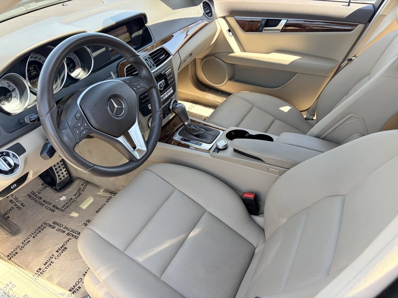 Used 2012 Mercedes-Benz C 250 Sedan image 18