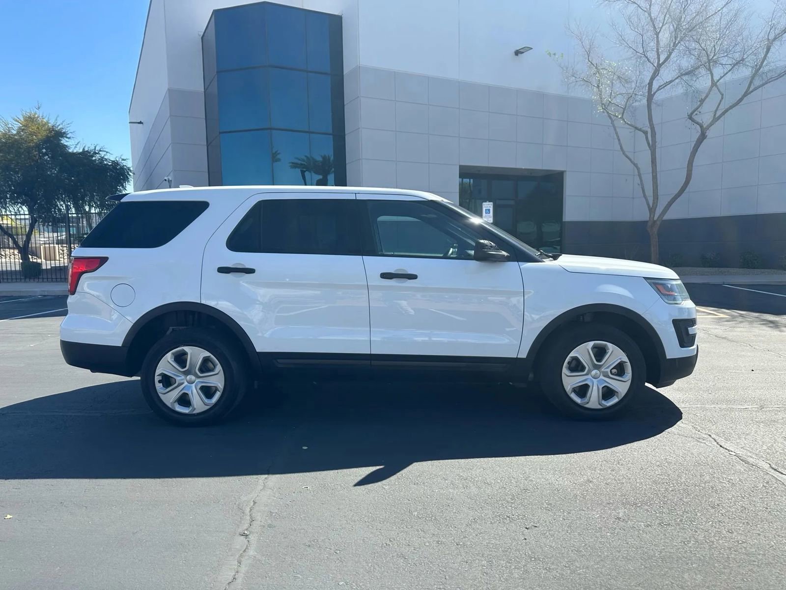 Used 2016 Ford Explorer 4WD Police Interceptor image 4