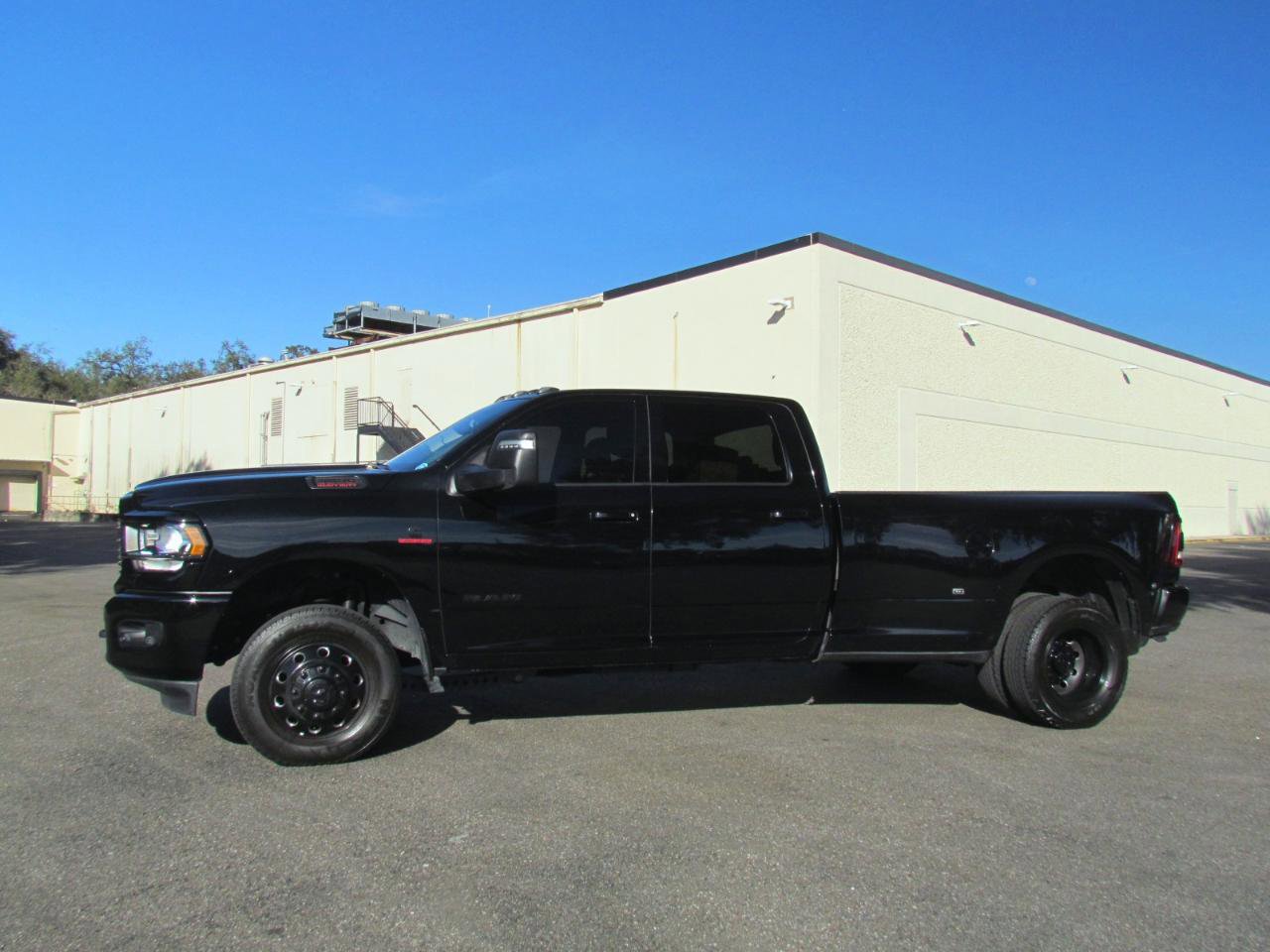 Used 2024 RAM 3500 Big Horn w/ Night Edition image 7