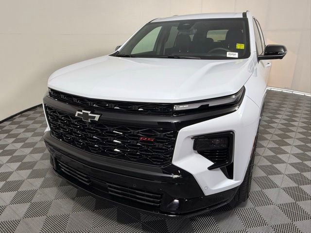 Used 2026 Chevrolet Traverse RS w/ LPO, Floor Liner Package image 2