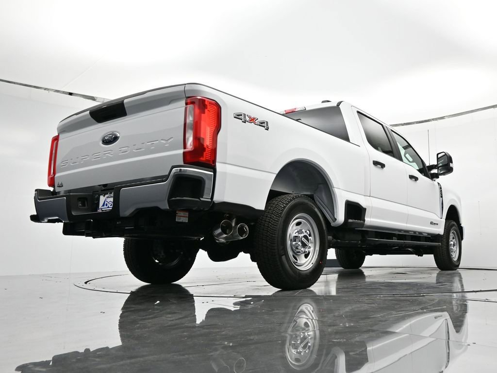 New 2026 Ford F250 XL w/ XL Chrome Package AWD/4WD image 36