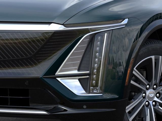 New 2026 Cadillac Lyriq Luxury AWD/4WD image 10