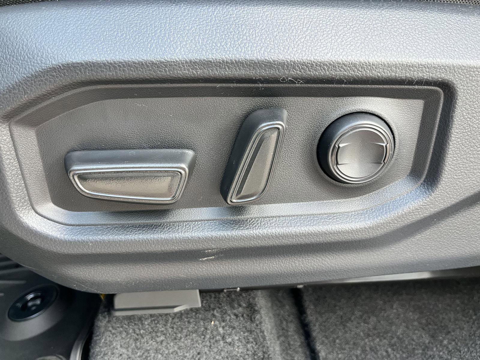 New 2026 Toyota Tundra SR5 image 16