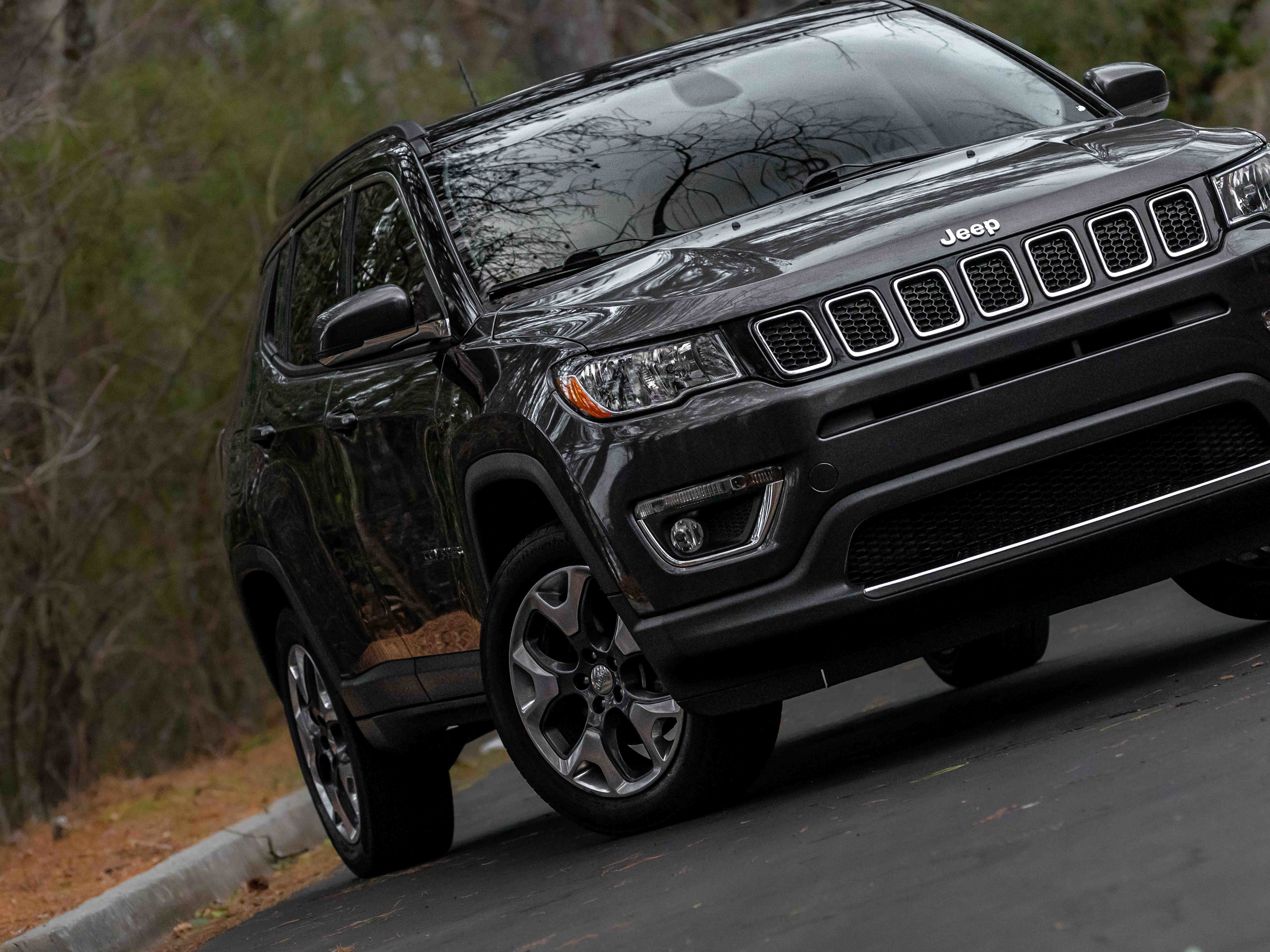Used 2020 Jeep Compass Limited image 23