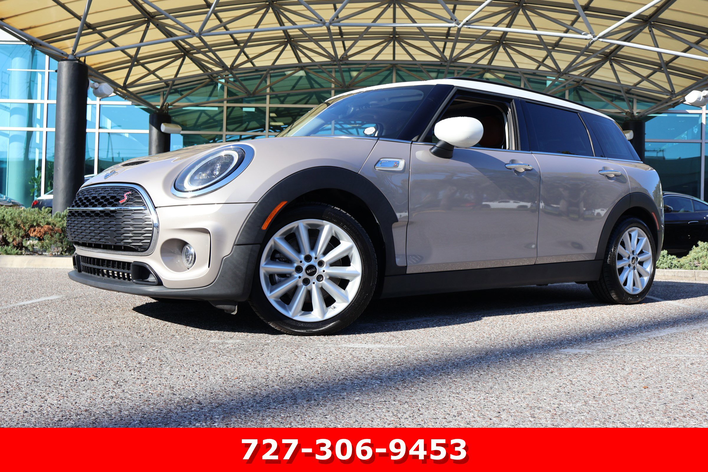 Used 2022 MINI Cooper Clubman S w/ Signature Upholstery Package image 1