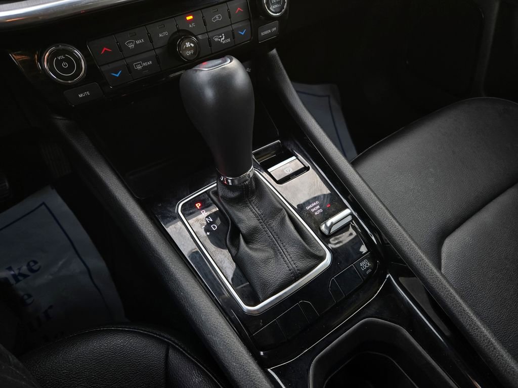 Used 2024 Jeep Compass Limited image 24