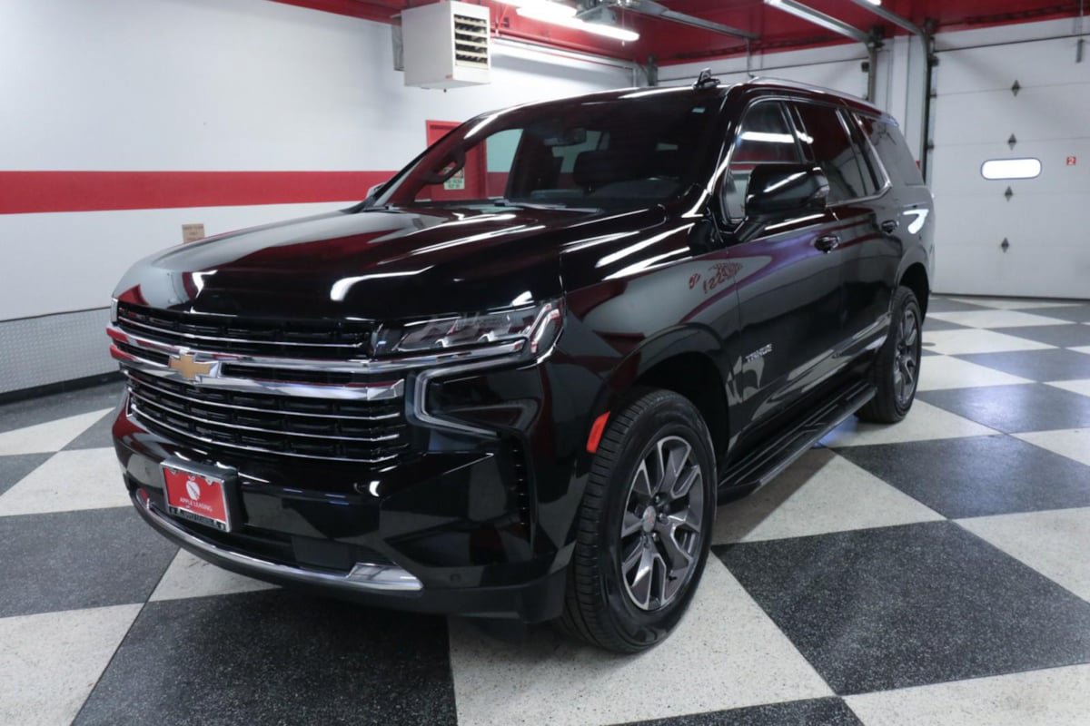 Used 2022 Chevrolet Tahoe LT w/ Luxury Package RWD image 5