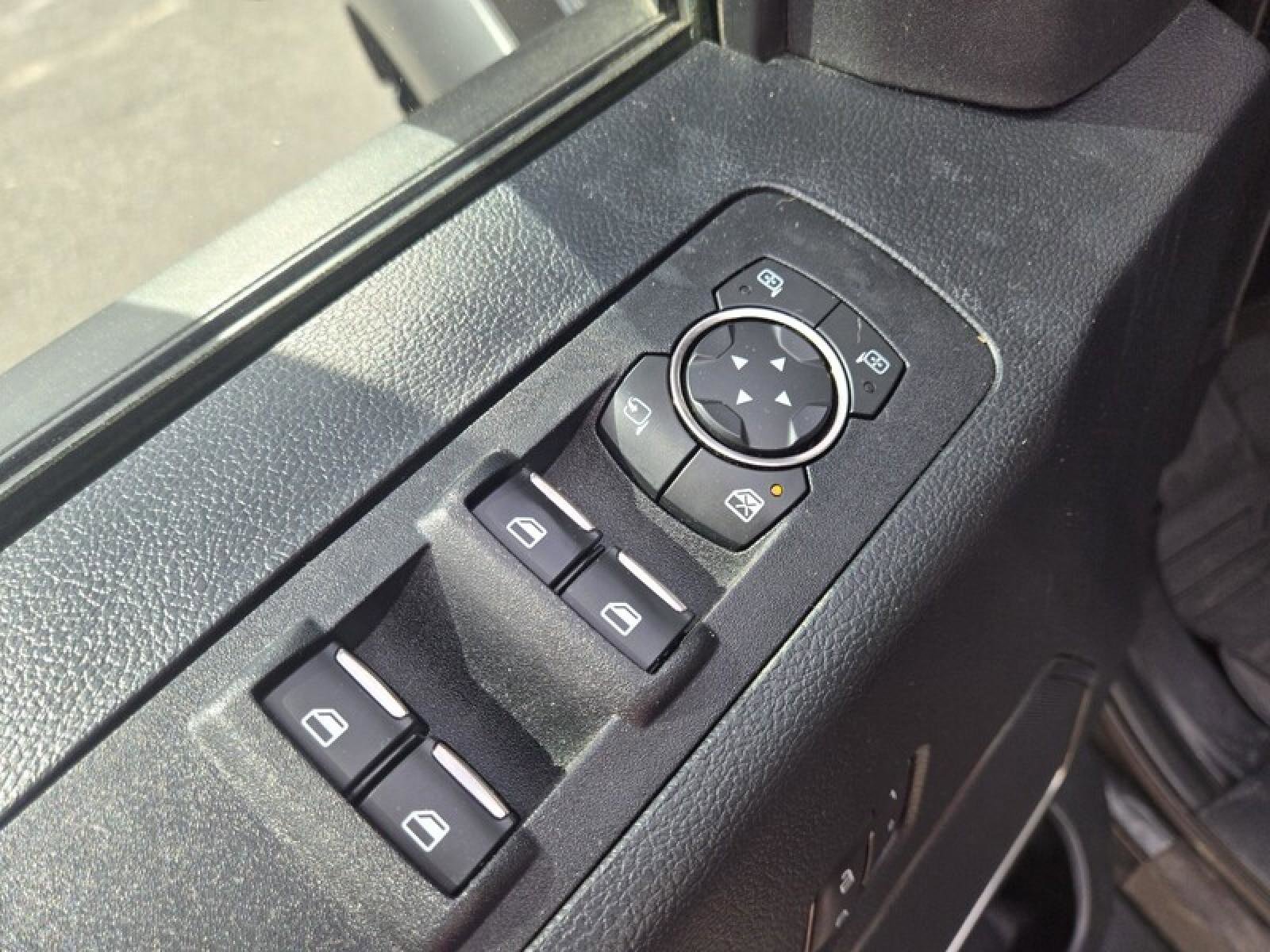 Used 2019 Ford F150 Raptor w/ Equipment Group 802A Luxury image 23