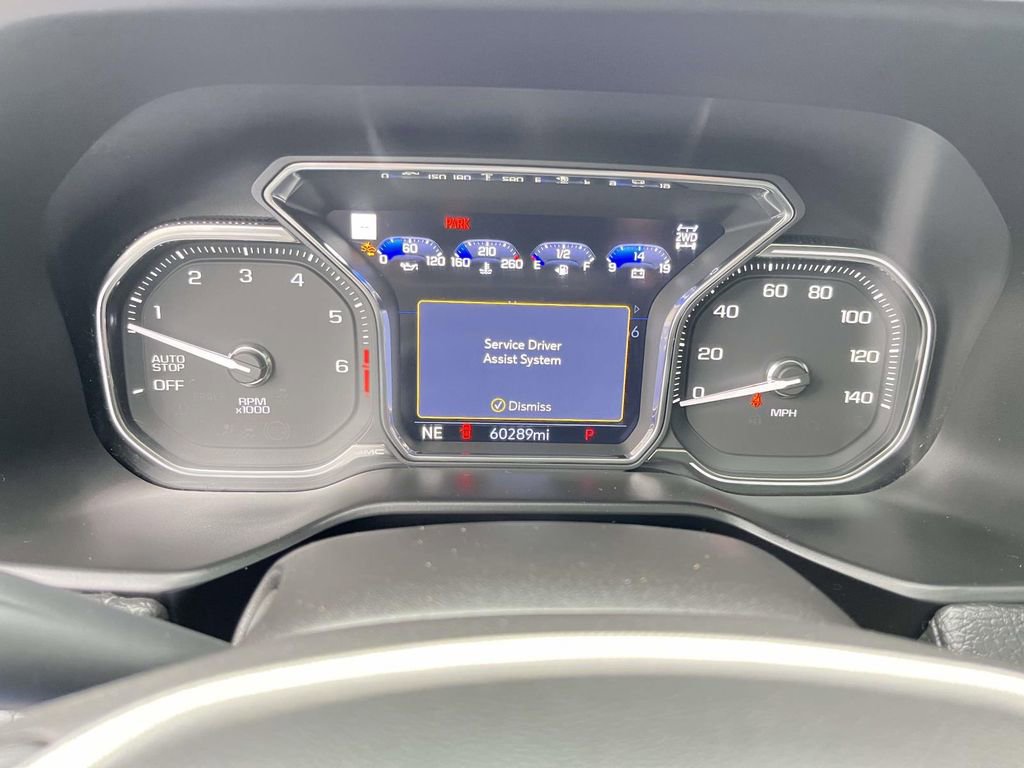 Used 2021 GMC Yukon Denali w/ Denali Premium Package image 16