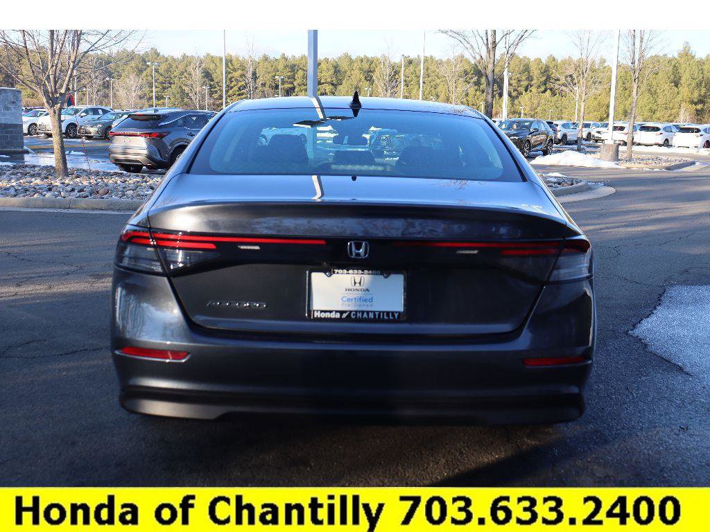 Used 2025 Honda Accord SE image 6