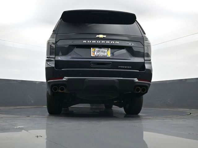 Used 2025 Chevrolet Suburban Premier AWD/4WD image 27