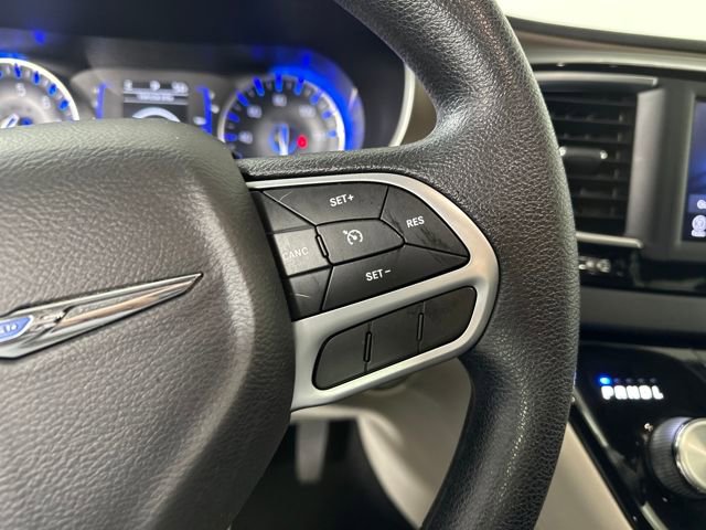 Used 2019 Chrysler Pacifica Touring Plus w/ Tire & Wheel Group image 16