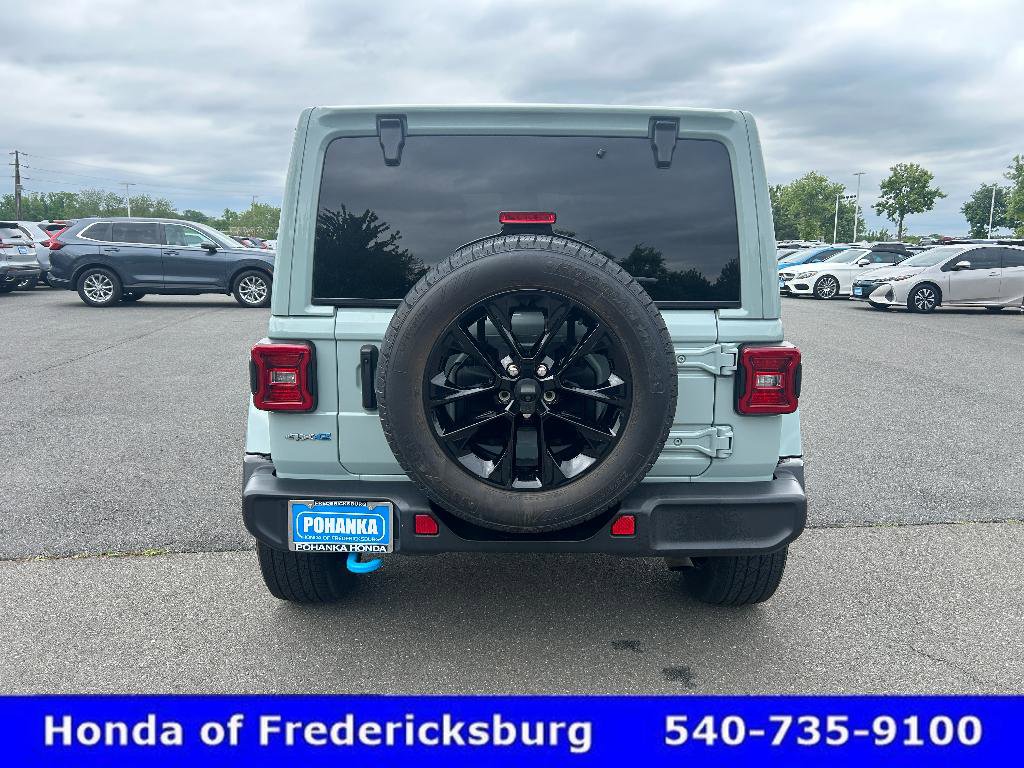 Used 2024 Jeep Wrangler Sahara AWD/4WD image 5
