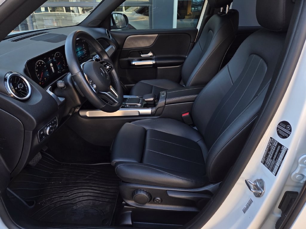Used 2022 Mercedes-Benz GLB 250 image 17