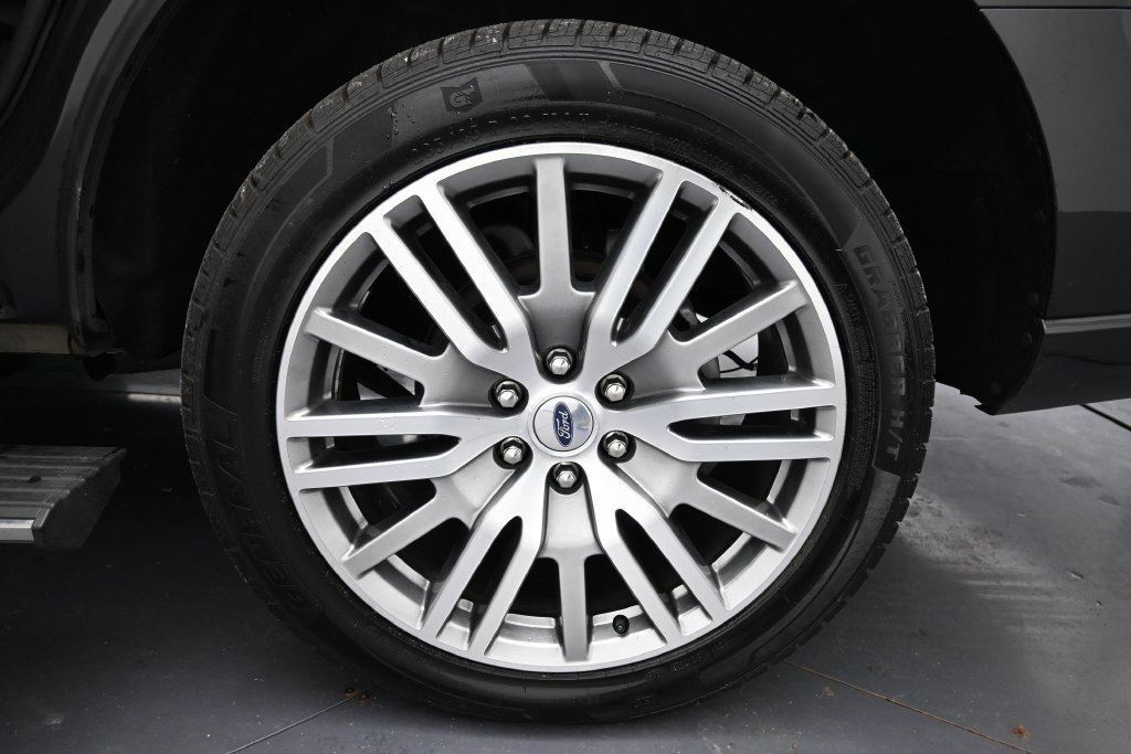 Used 2024 Ford Expedition Platinum AWD/4WD image 38