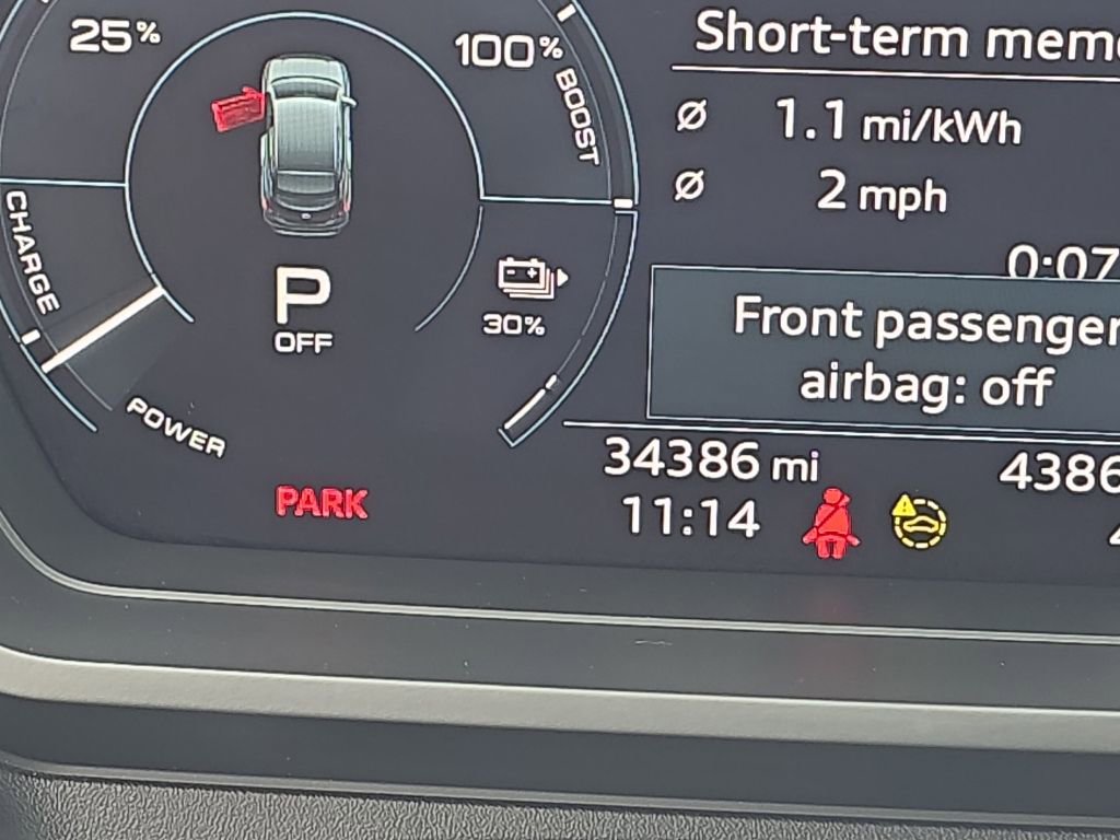 Used 2024 Audi Q4 e-tron Premium Plus w/ Premium Plus AWD/4WD image 15