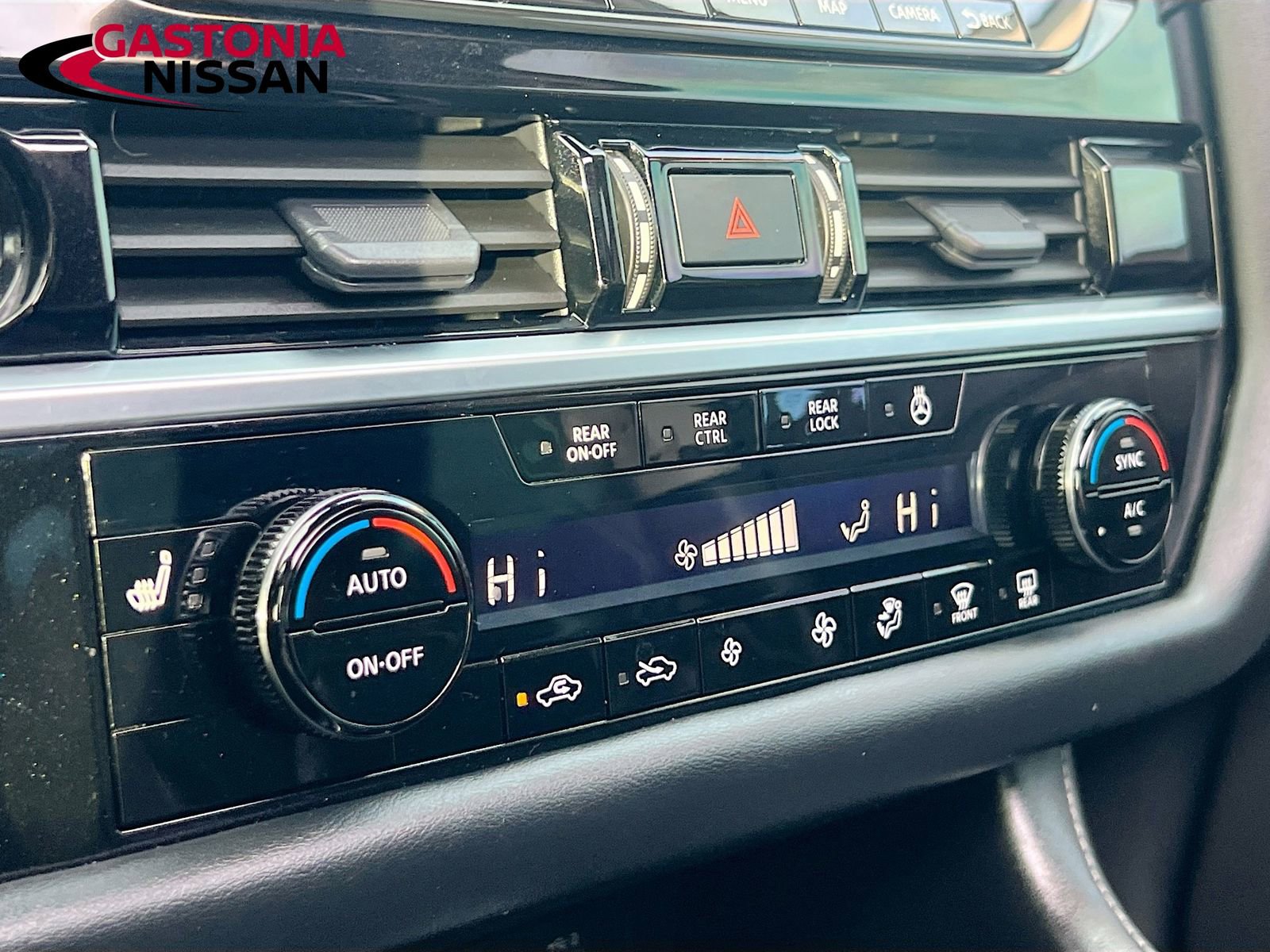 Used 2023 Nissan Pathfinder SL w/ SL Premium Package image 21