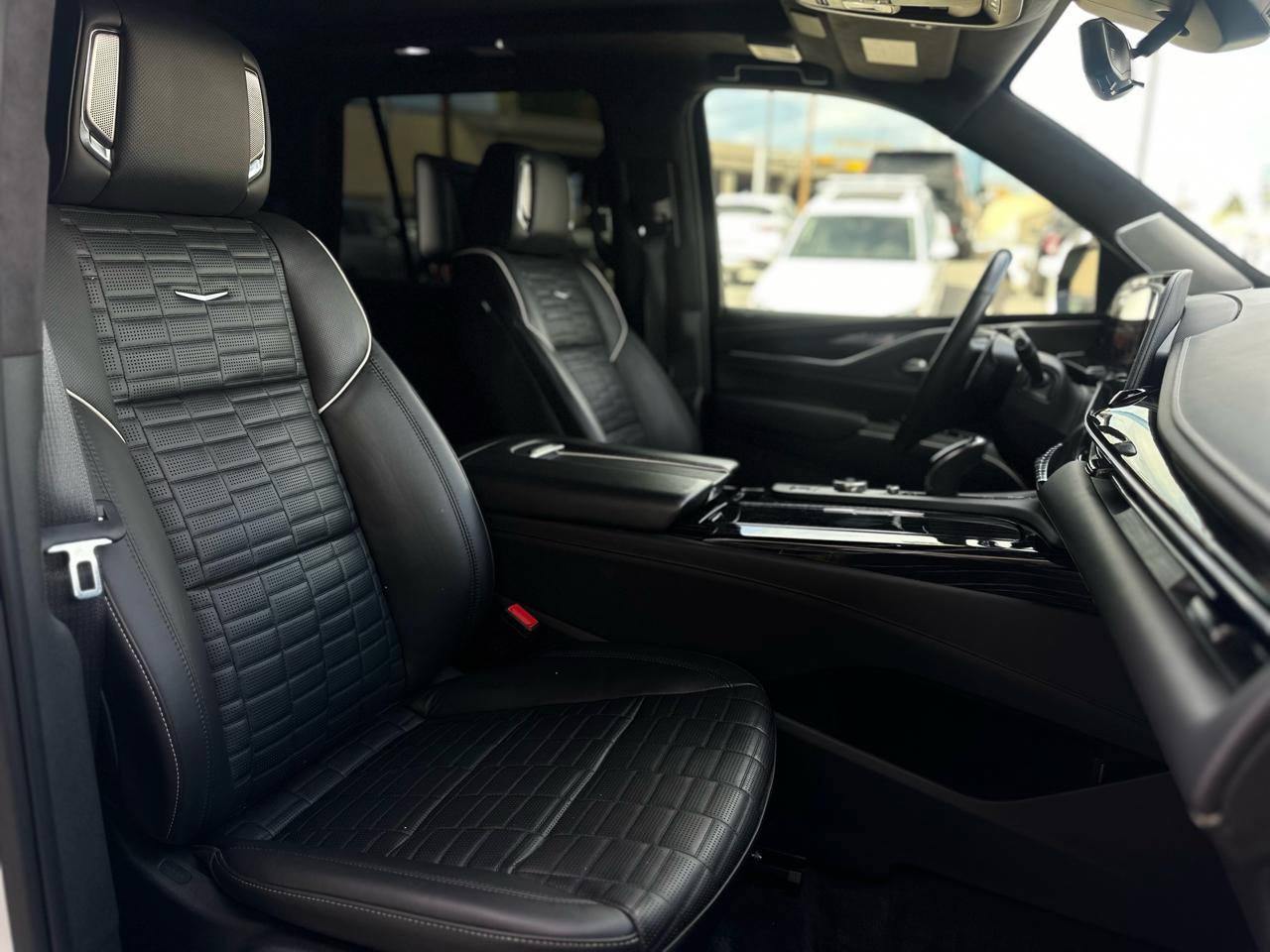 Used 2023 Cadillac Escalade V AWD/4WD image 15