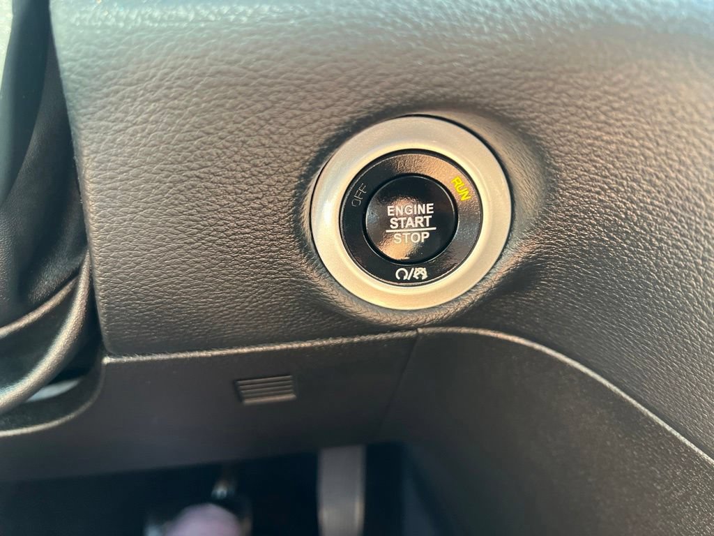 Used 2021 Chrysler Pacifica Touring w/ S Appearance Package FWD image 41