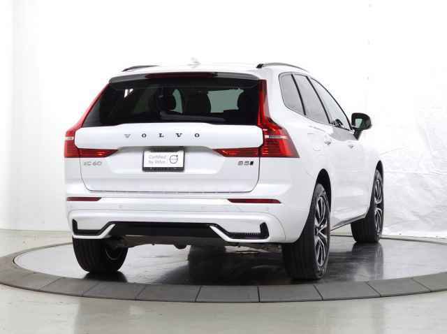 Used 2024 Volvo XC60 B5 Core w/ Protection Package Premier AWD/4WD image 11